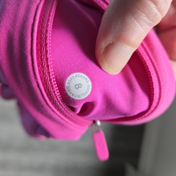 Lululemon Speed up Shorts 2.5" sz 8 Pink - Picture 4 of 4